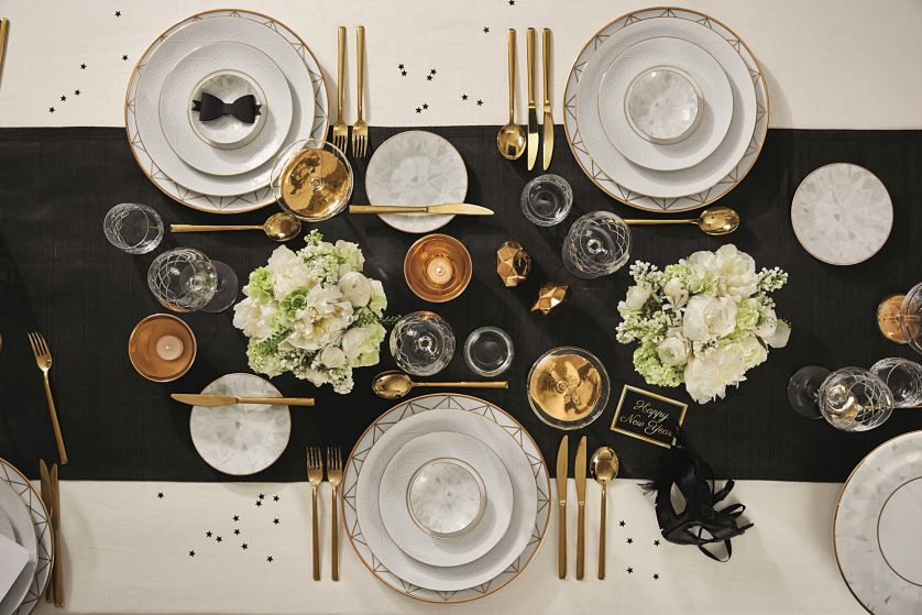 dekoracja stołu sylwestrowego