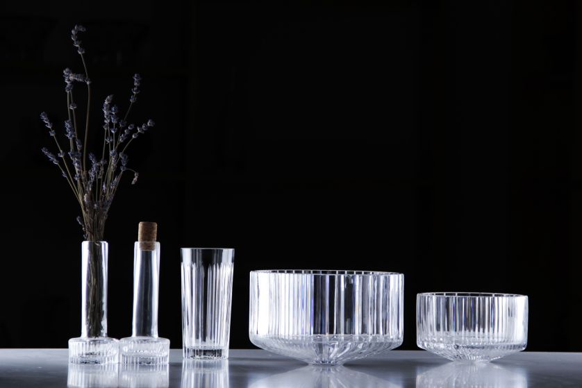 Metropolis, projekt: Sebastian Pietkiewicz, producent: Huta Szkła Kryształowego Julia . Fot. musthave.lodzdesign.com