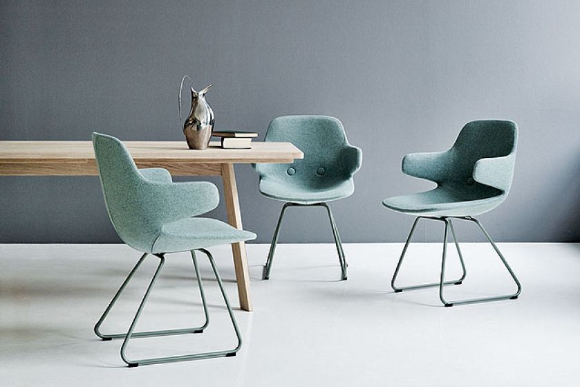 EJ-2WA, krzesła tapicerowane tkaniną marki Kvadrat, nowość z targów Salone del Mobile, ERIK JØRGENSEN, 800