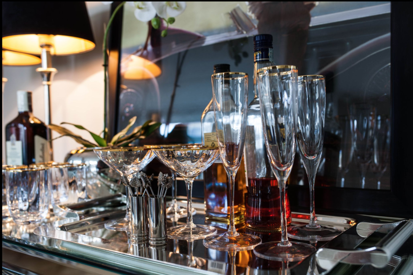 Martini wstrząśnięte, nie zmieszane czy bąbelki szampana to licencja na udane przyjęcie. Dodaj do przepisu