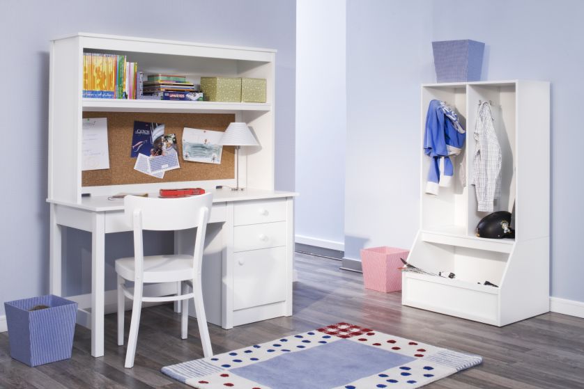 Pokój dla dziecka z nowoczesnymi, dziecięcymi meblami