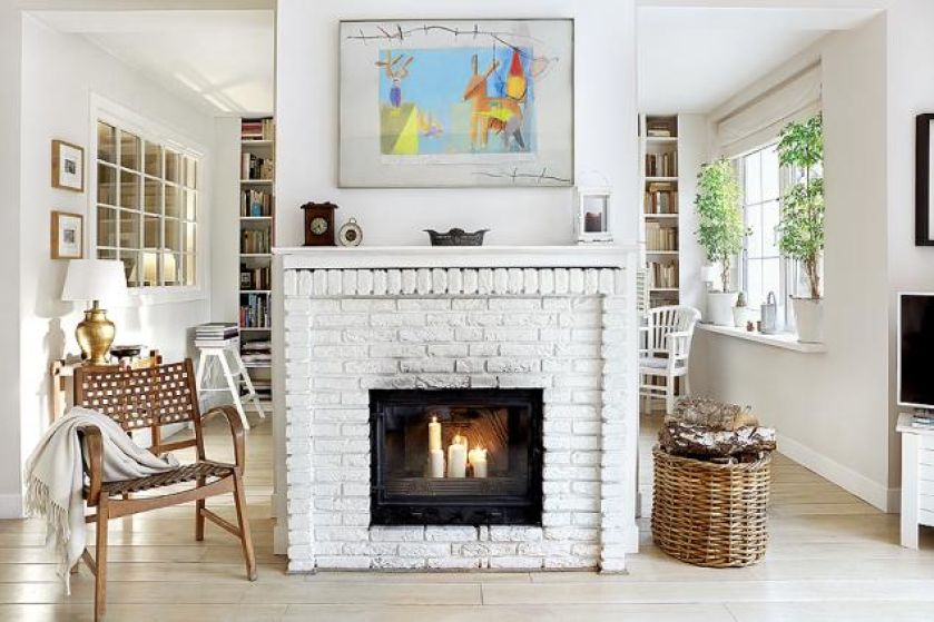 Obudowa kominkowa z cegieł.