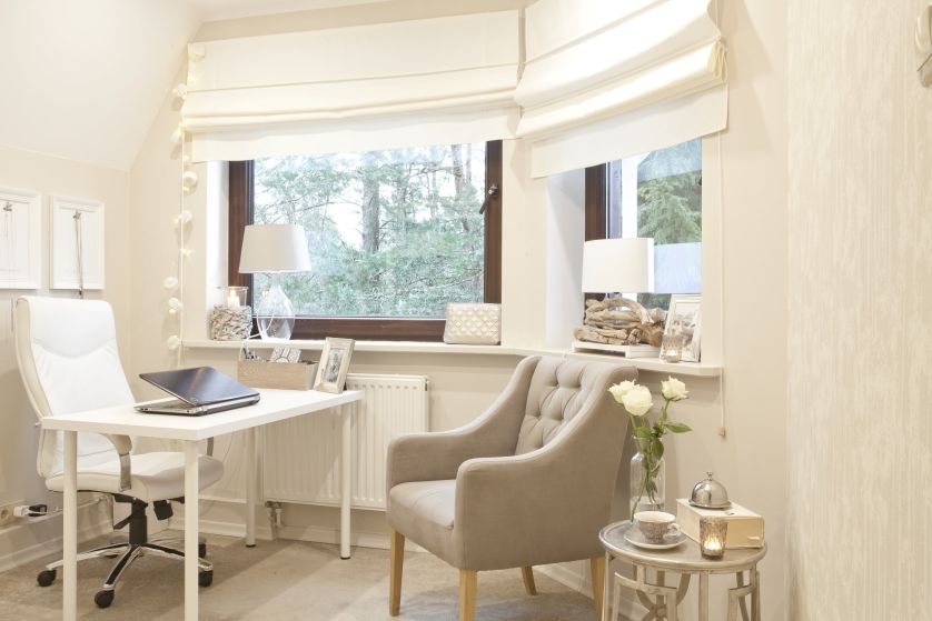 Rolety rzymskie: dekoracje okien nr 1 w Polsce – jak wybrać?