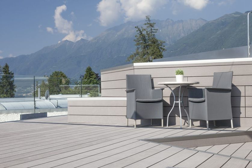 Nowoczesny i bezpieczny taras z desek kompozytowych