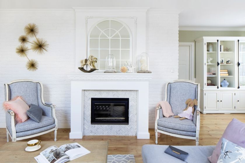 cegła w salonie pomysły na aranżacje