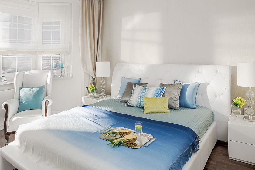 Biała sypialnia - inspiracje, fot. Rafał Lipski