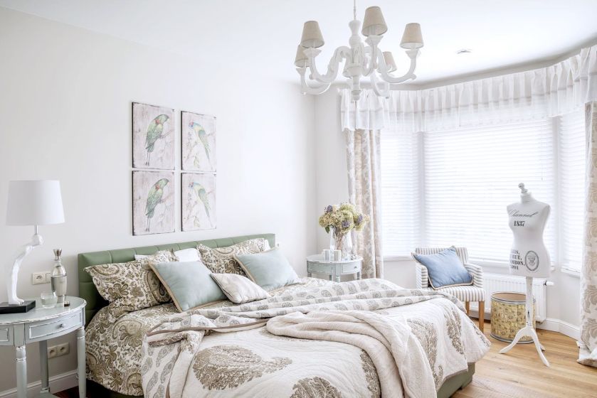 Biała sypialnia - meble, dodatki, aranżacje