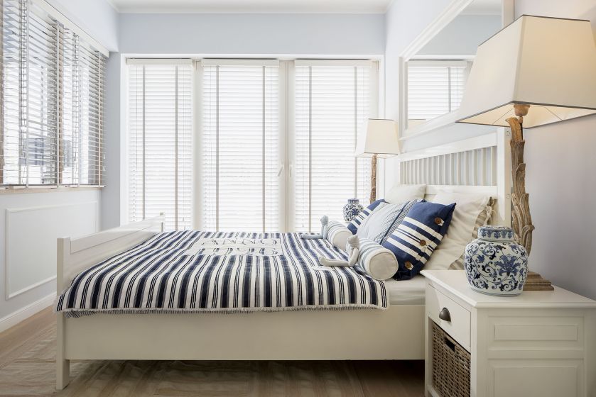 sypialnia w stylu marynistycznym