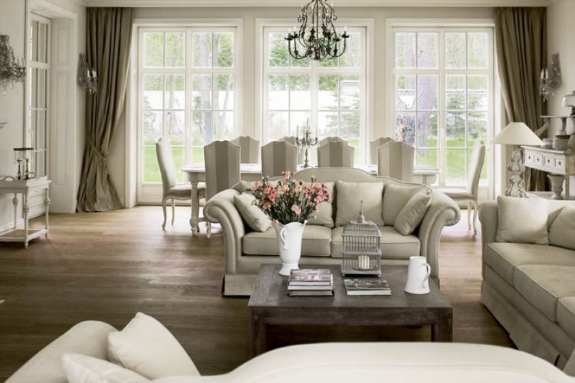 Bretońska architektura przeniesiona do Puszczy Kampinoskiej.