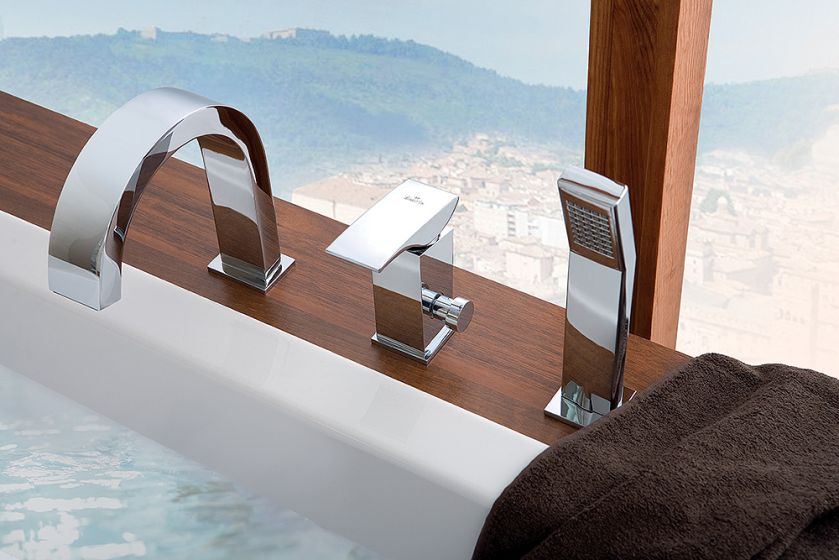 Chromowaną kolekcję Minimal zaprojektowali Paweł Hadrian i Tomasz Gawdzik, 1999 zł, deante