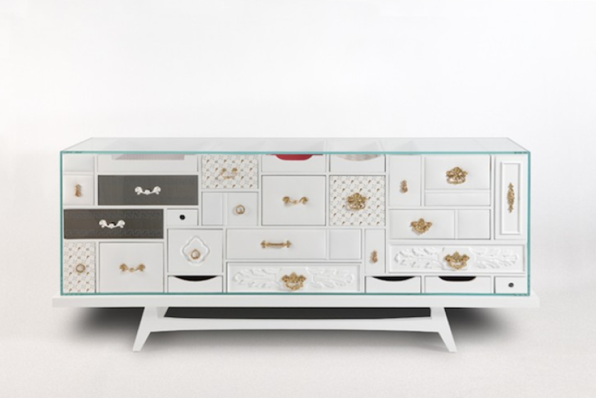 Czy komoda może mieć każdą szufladę inną, niedopasowane uchwyty i mimo to zachwycać swoim wyglądem?