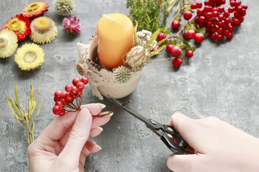 Dekoracje jesienne DIY: galeria 17 pomysłów