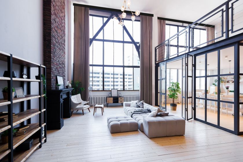 Dekoracje okienne, które ocieplą wnętrza jesienią