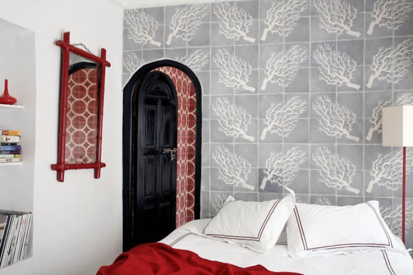 Dom kupiony dla starych płytek na patio i same płytki podsunęły właścicielom pomysł na biznes.