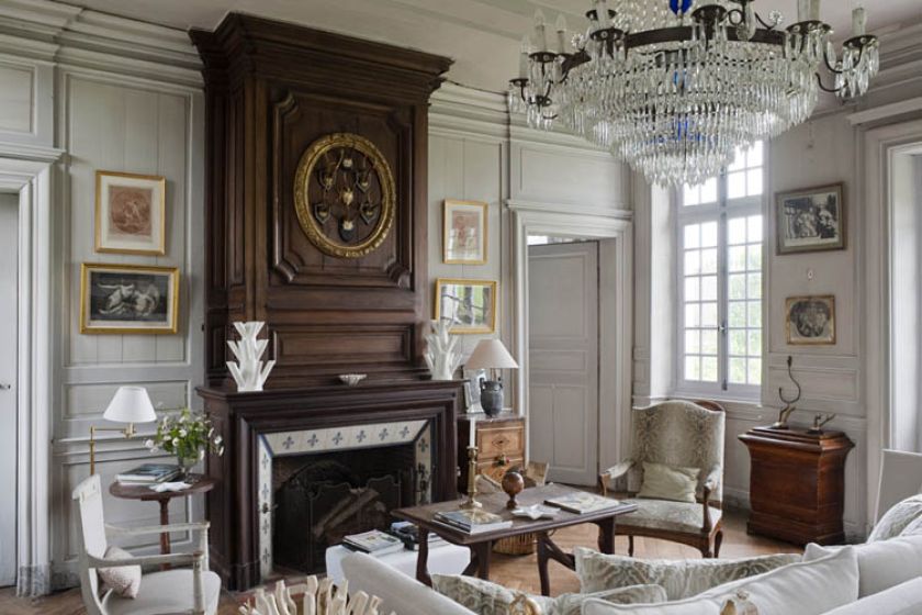 Dom należał do miejscowego rolnika i od lat nie był remontowany. Miało to swoje dobre strony, bo zachowało się