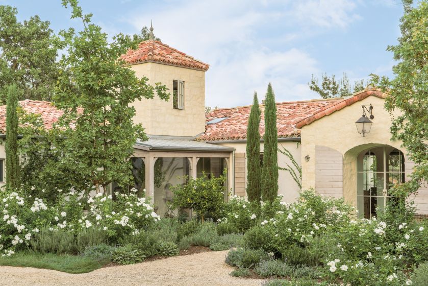 Kalifornijska architektura, europejskie antyki i naturalne materiały – Brooke i Steve Giannetti