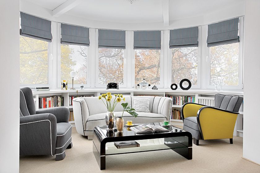 Fotele z lat 20. mają nowe obicia. Apartament w stylu art déco