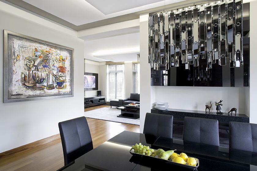 Gospodarze nie chcieli mieć antyków więc meble są nowoczesne.