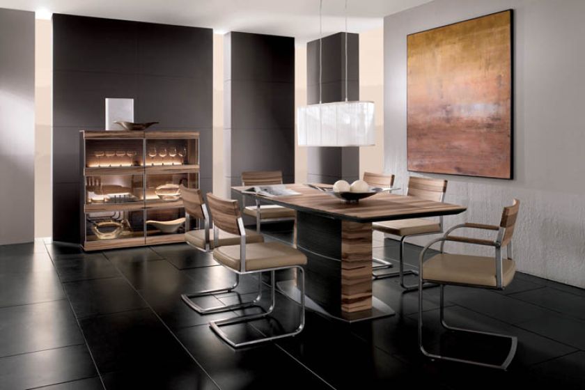 Jadalnia Rio Samba od Giorgio w stylu postart déco z mahoniu na wysoki połysk. Zapłacimy za nią 62 950 zł. PATT MEBEL