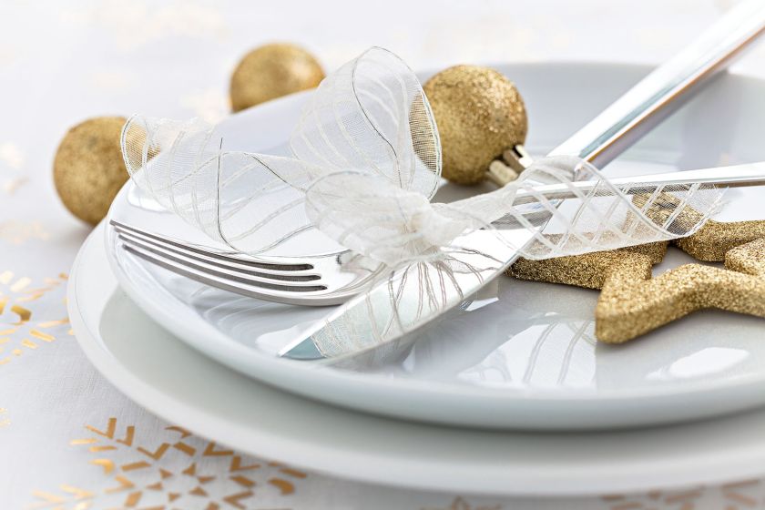 Jak udekorować stół na wigilię - pomysły i inspiracje