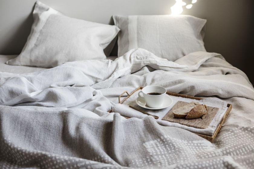 Sypialnia w stylu wabi-sabi, fot. apuankankurit.fi