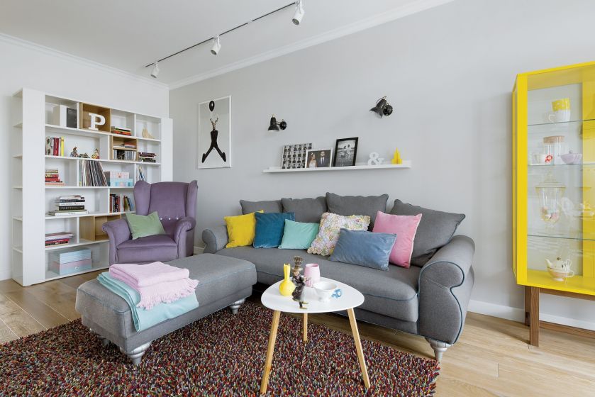 Mieszkanie z pastelowymi dodatkami