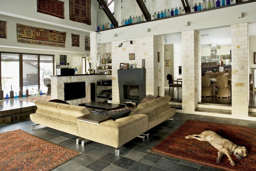 Kobierce, ceramika i stare syfony. Dom kolekcjonera