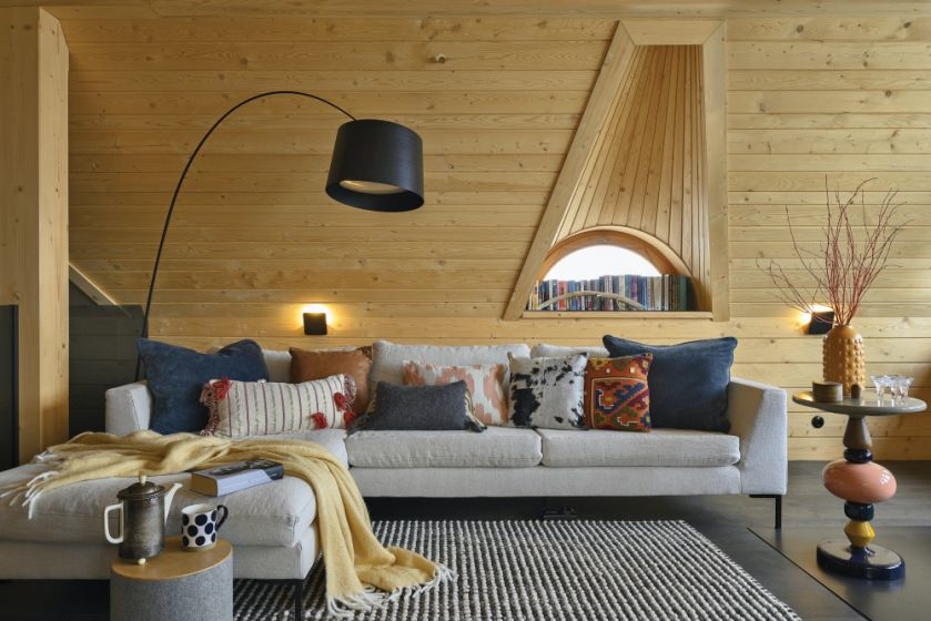 książki dekoracje parapetu