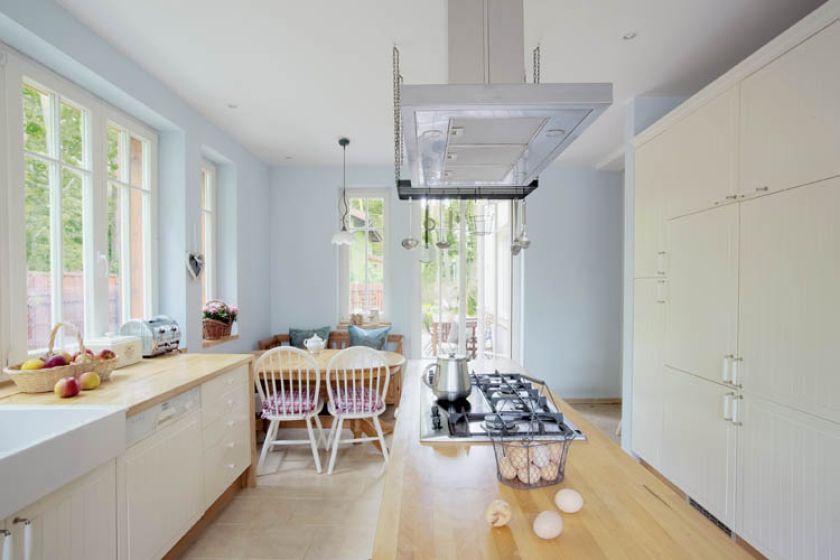 Kuchnia musiała być duża, żeby pomieścić całą rodzinę.