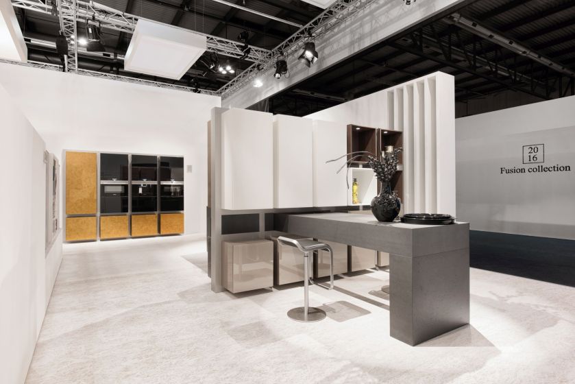 Trendy kuchenne na EuroCucina 2016 w Mediolanie