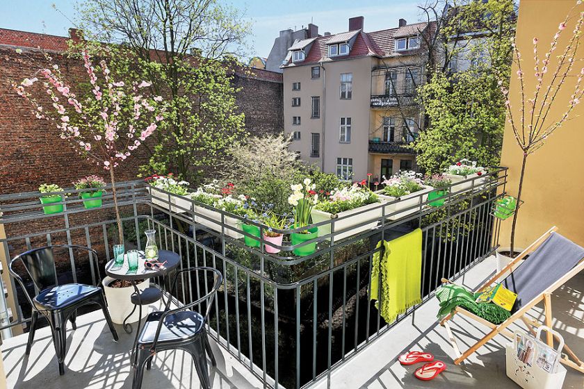 Mieszkanie celowo pomieszane jest stylistycznie, bo takie są ciekawsze i mniej oczywiste. W klasycznych wnętrzach