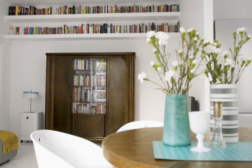 Mieszkanie po babci przeszło poważną metamorfozę, by wyglądać tak niepozornie klasycznie.