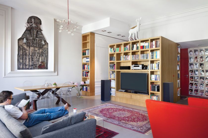 Na ścianie Infantka Elżbiety Terlikowskiej góruje nad krzesłami Starcka. Specjalnie pod tę pracę