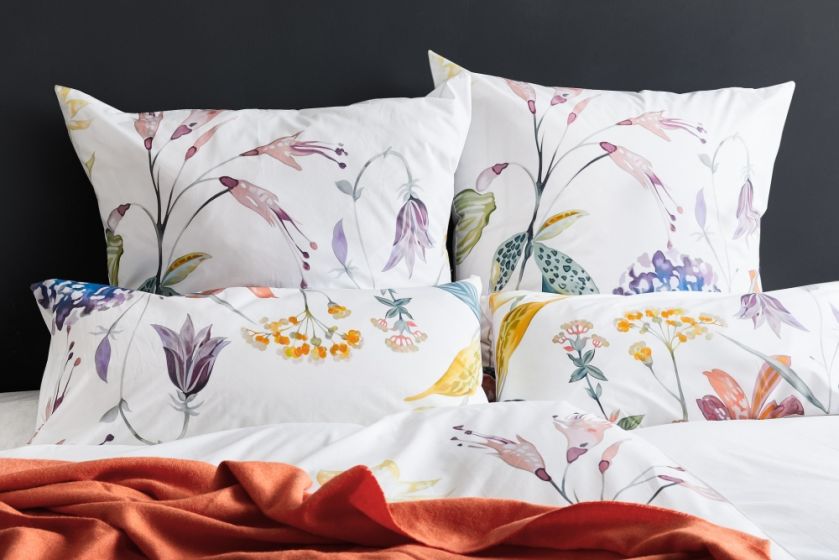 pościel w duże kwiaty