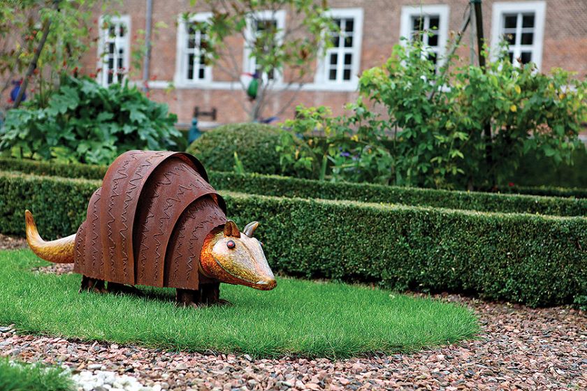 Prace Borowskich: od miniaturowych szklanych figurek po wielkie dekoracje w przestrzeni publicznej.