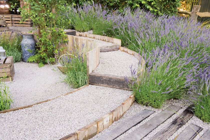 Ścieżki w ogrodzie – inspiracje, pomysły i zdjęcia