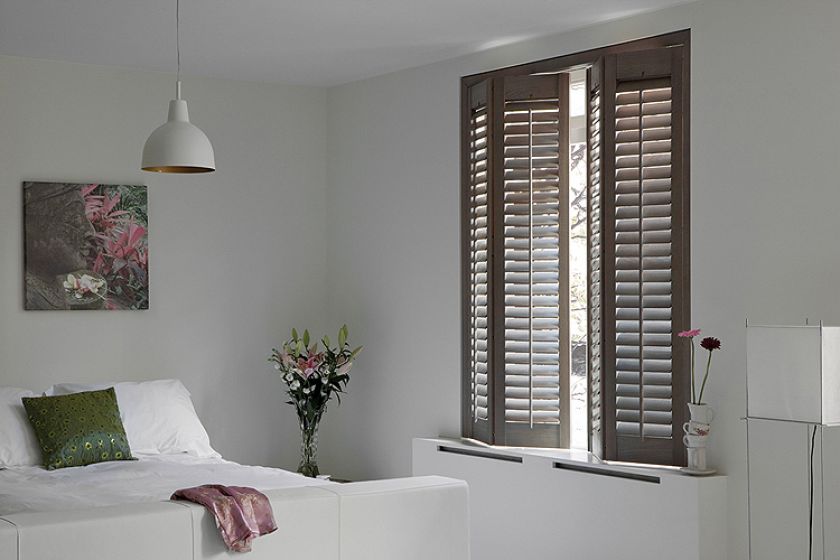 Shuttersy Primewood z litego drewna, od 2100 zł/m, Jasno Shutters