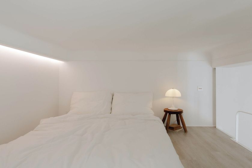 sypialnia na antresoli