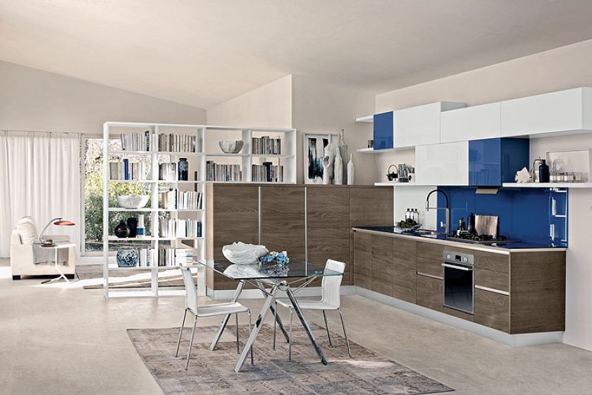 Szafki kuchenne w kilku wykończeniach. Do wyboru: fornir, lakier, akryl. CUCINE LUBE