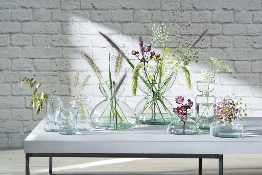 szklane wazony do salonu