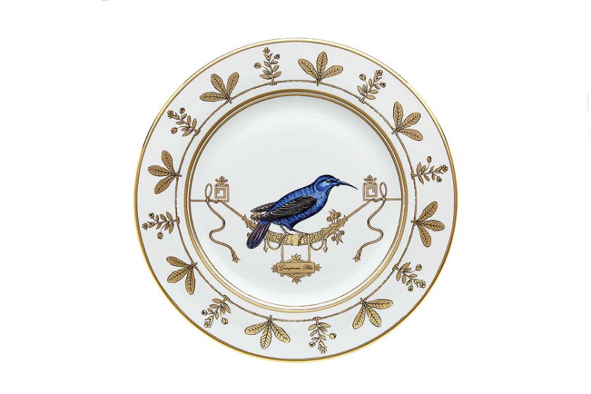 Talerz z motywem ptaków – ręcznie malowana seria Volière, tu talerz obiadowy i waza, zestaw dla 12 osób kosztuje