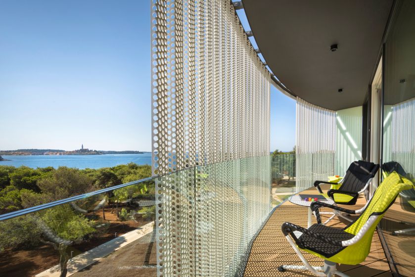 Piękny taras na wiosnę - jak go zaaranżować?