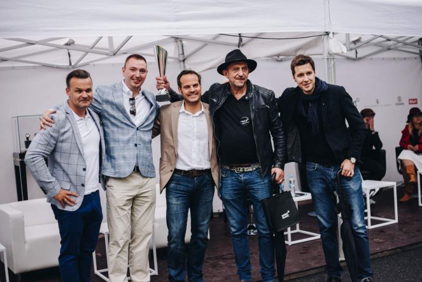 Varsopolis to święto dla entuzjastów historycznej motoryzacji i wyrafinowanego stylu. To połączenie najpiękniejszych