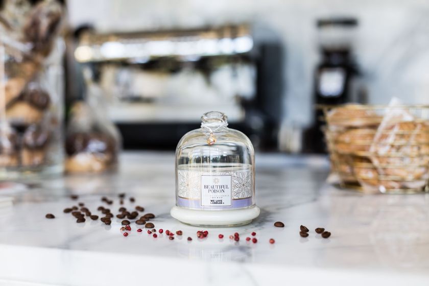 Świece zapachowe, które obłędnie pachną i tak samo dobrze wyglądają