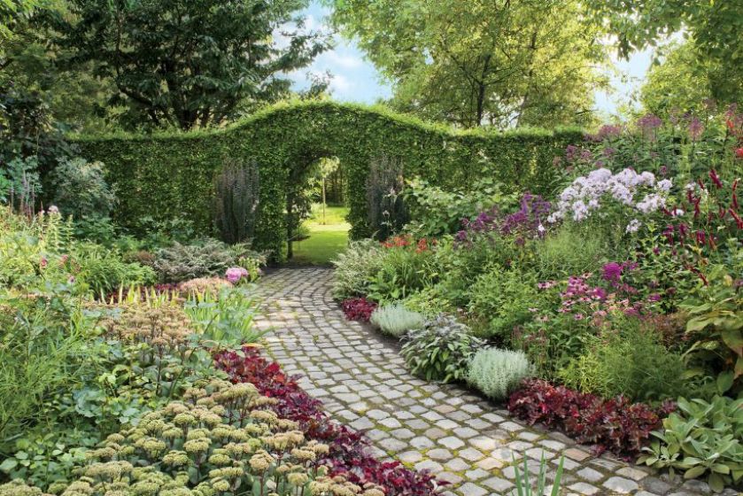 Wiosenne kwiaty w ogrodzie