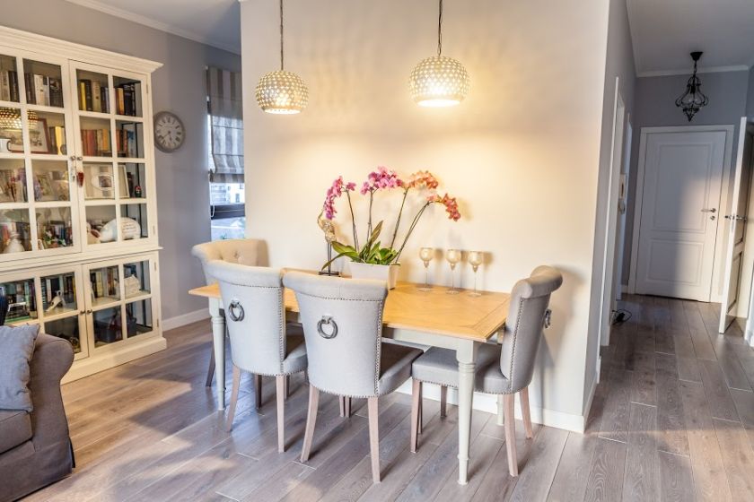 Wszystko w mieszkaniu jest na wyciągnięcie ręki.