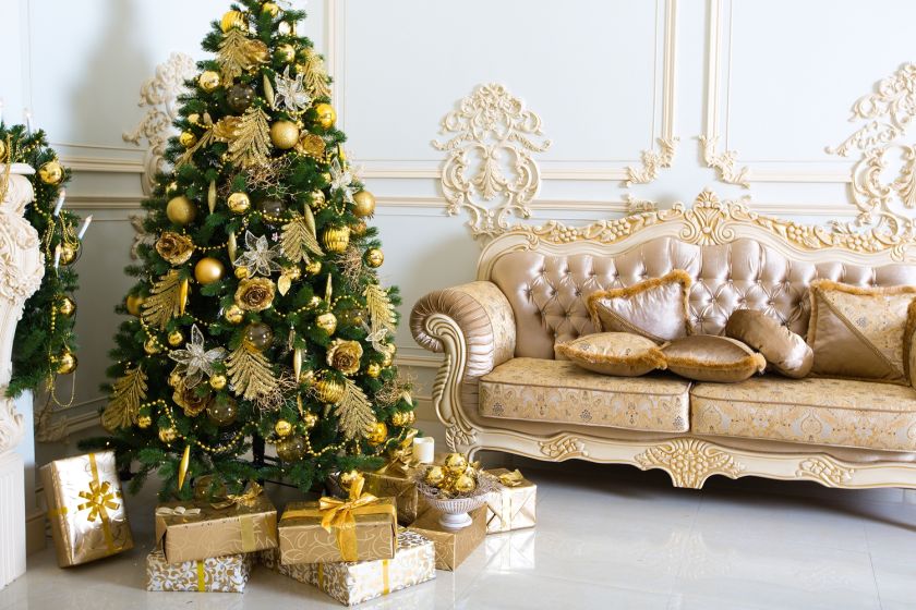 Złota choinka – galeria inspirujących aranżacji