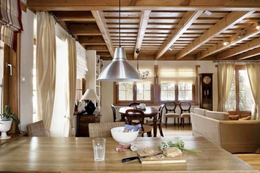 Dom w stylu wiejsko-szwedzko-francusko-angielskim – wszystko opiera się tu na pomyśle.