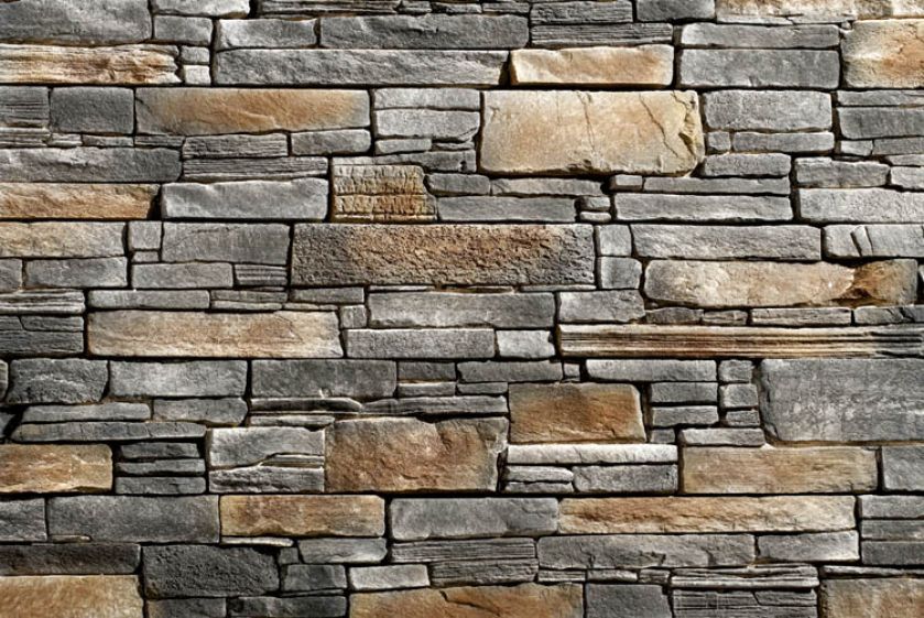 Elewacja z betonu imitującego piaskowce, wapienie i margle. Kolekcja Marseille. STEGU