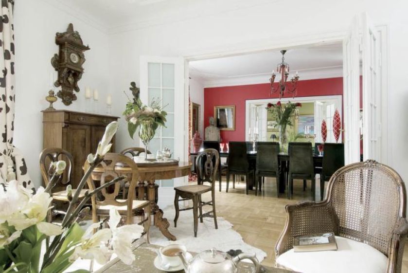 Jadalnia łączy się z salonem. O kolorach w życiu i mieszkaniu